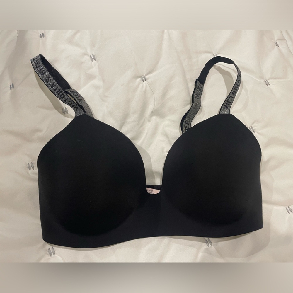 Bras - Picture 3 of 8